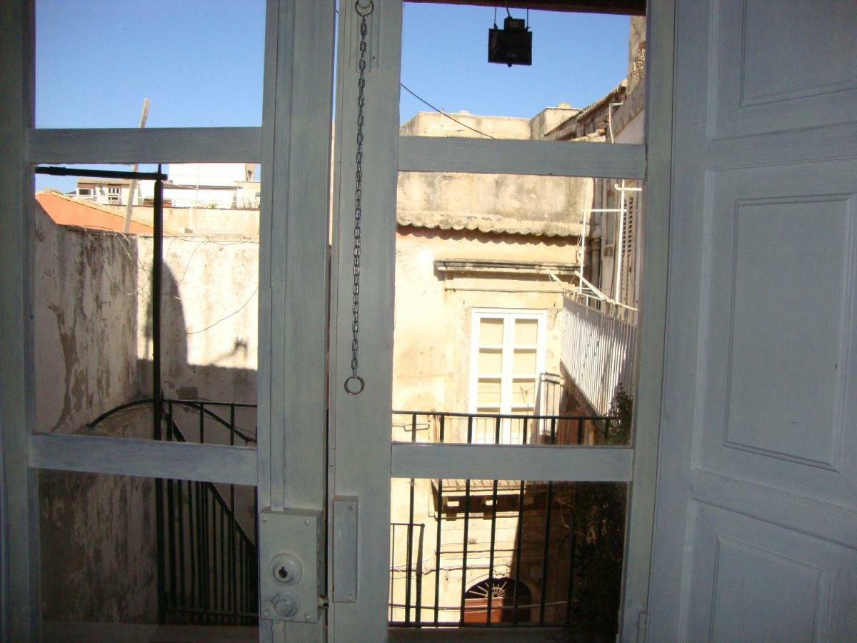 Il Nido Di Diana In Ortigia Lägenhet Syrakusa Exteriör bild